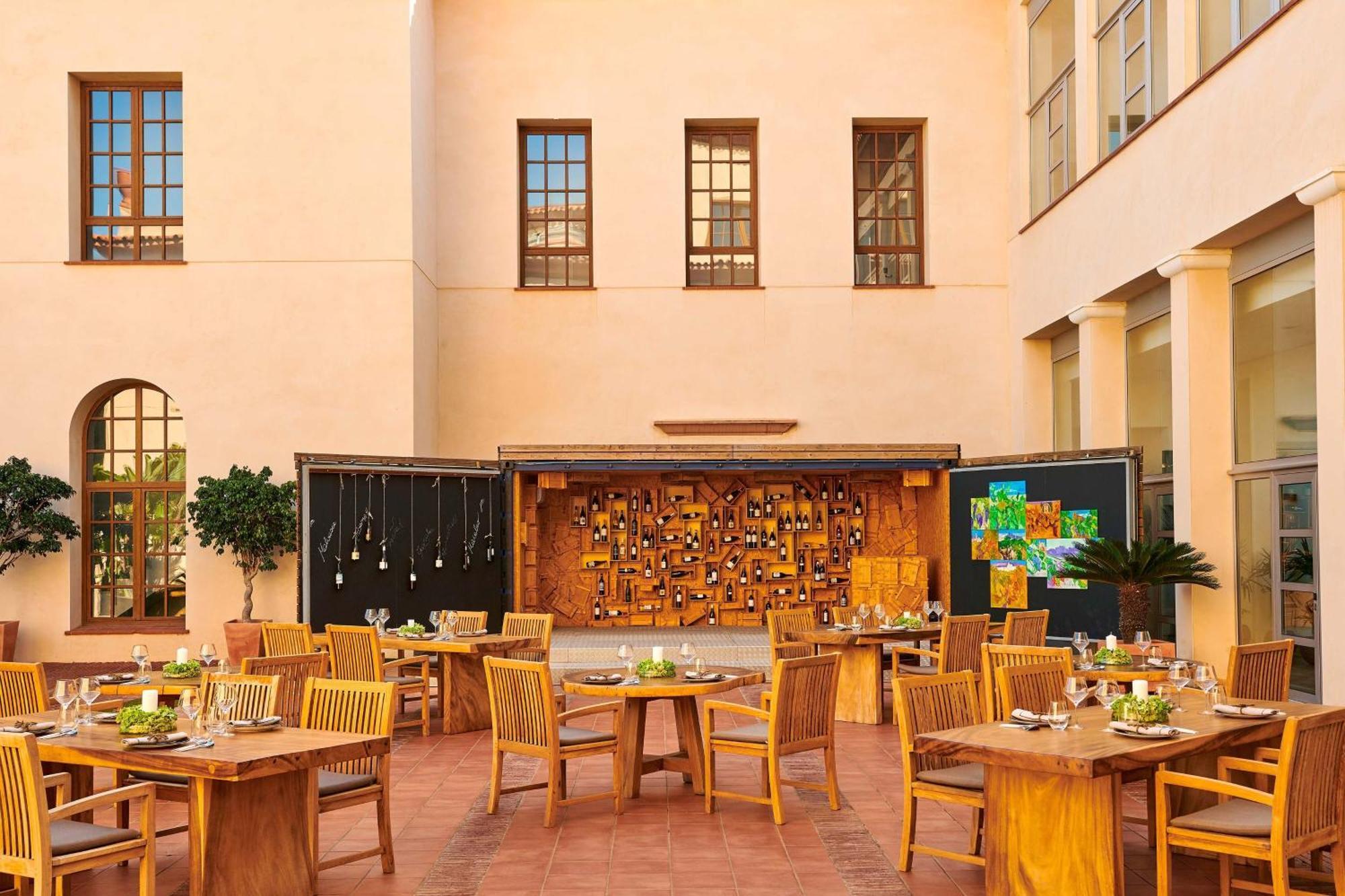 Le Meridien Ra Beach Hotel And Spa Ел Вендрел Екстериор снимка