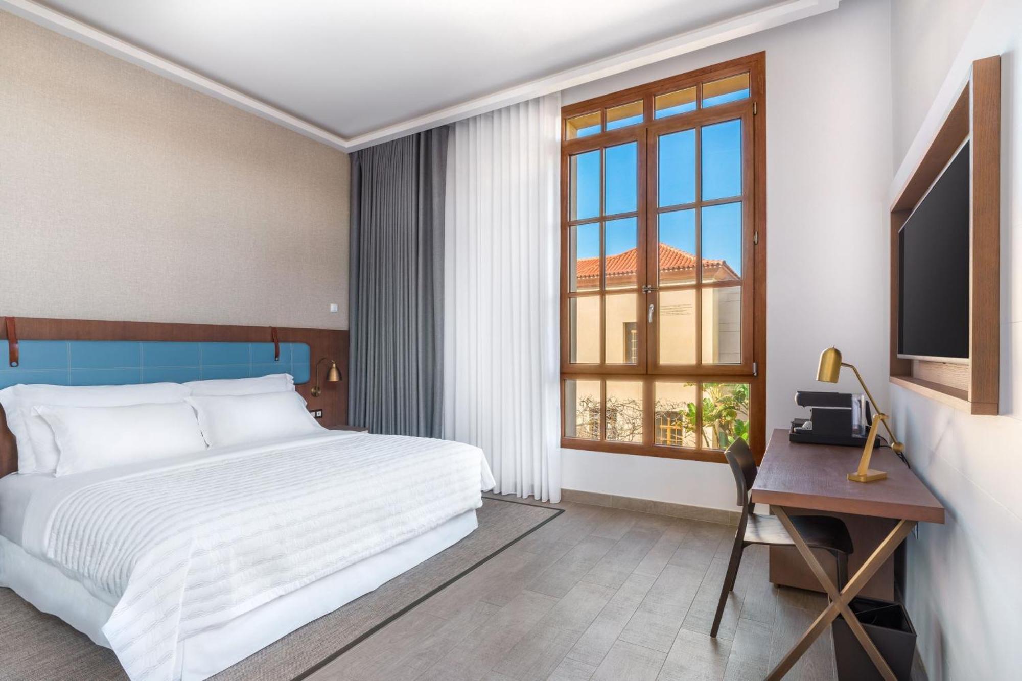 Le Meridien Ra Beach Hotel And Spa Ел Вендрел Екстериор снимка