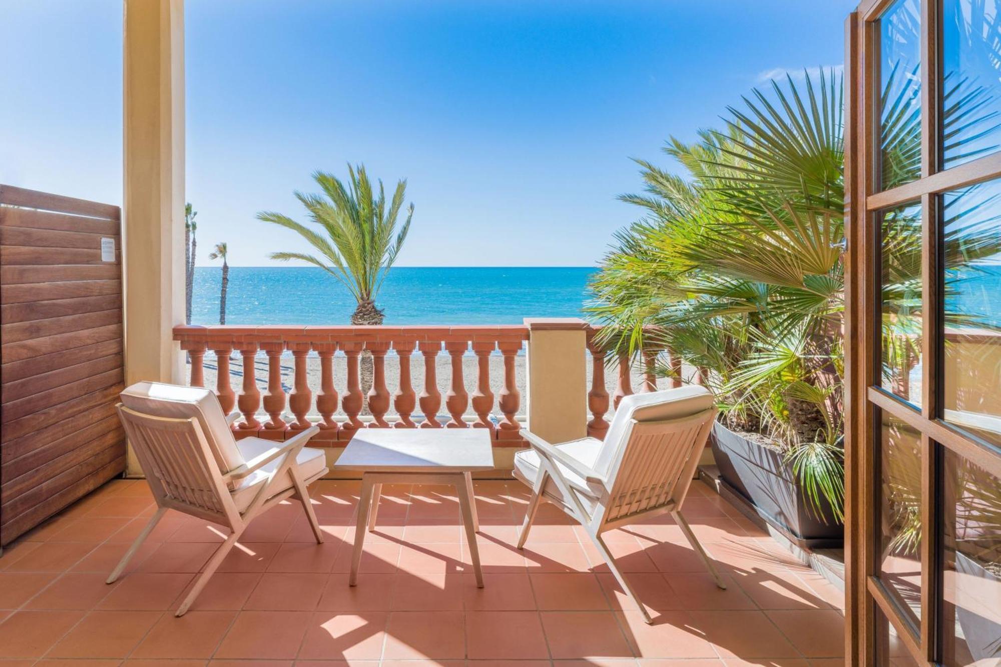 Le Meridien Ra Beach Hotel And Spa Ел Вендрел Екстериор снимка