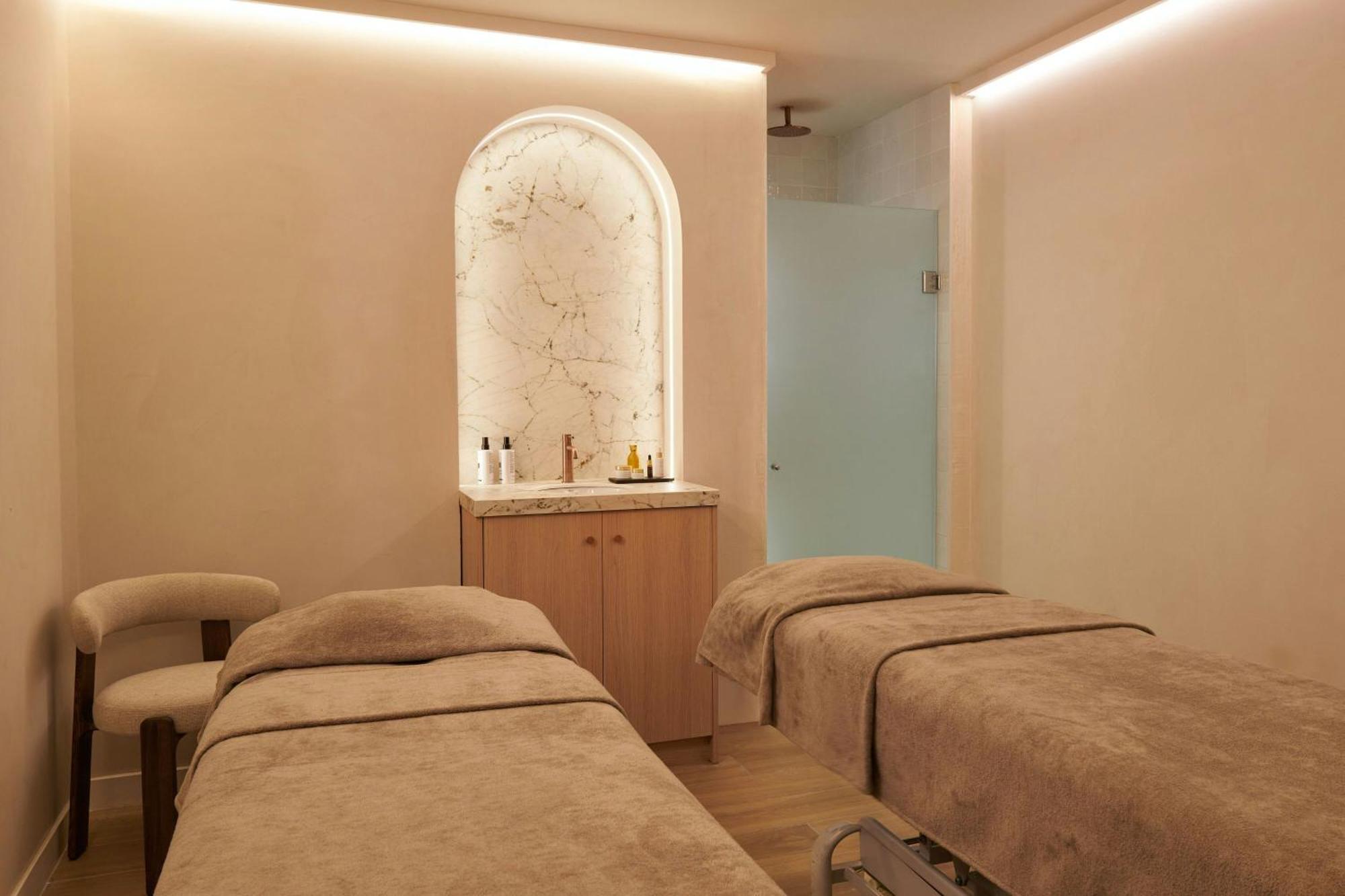 Le Meridien Ra Beach Hotel And Spa Ел Вендрел Екстериор снимка